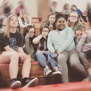 Meet your Posher, Elizabeth